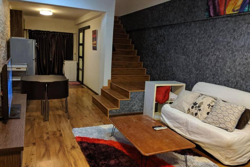 Cozy Designer Loft Near Kl Center Apartment